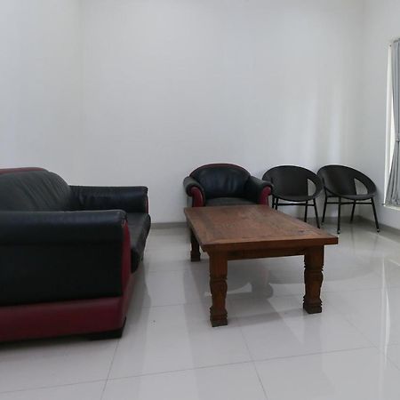 Reddoorz Plus At Panorama Villas Batu Batu  Luaran gambar