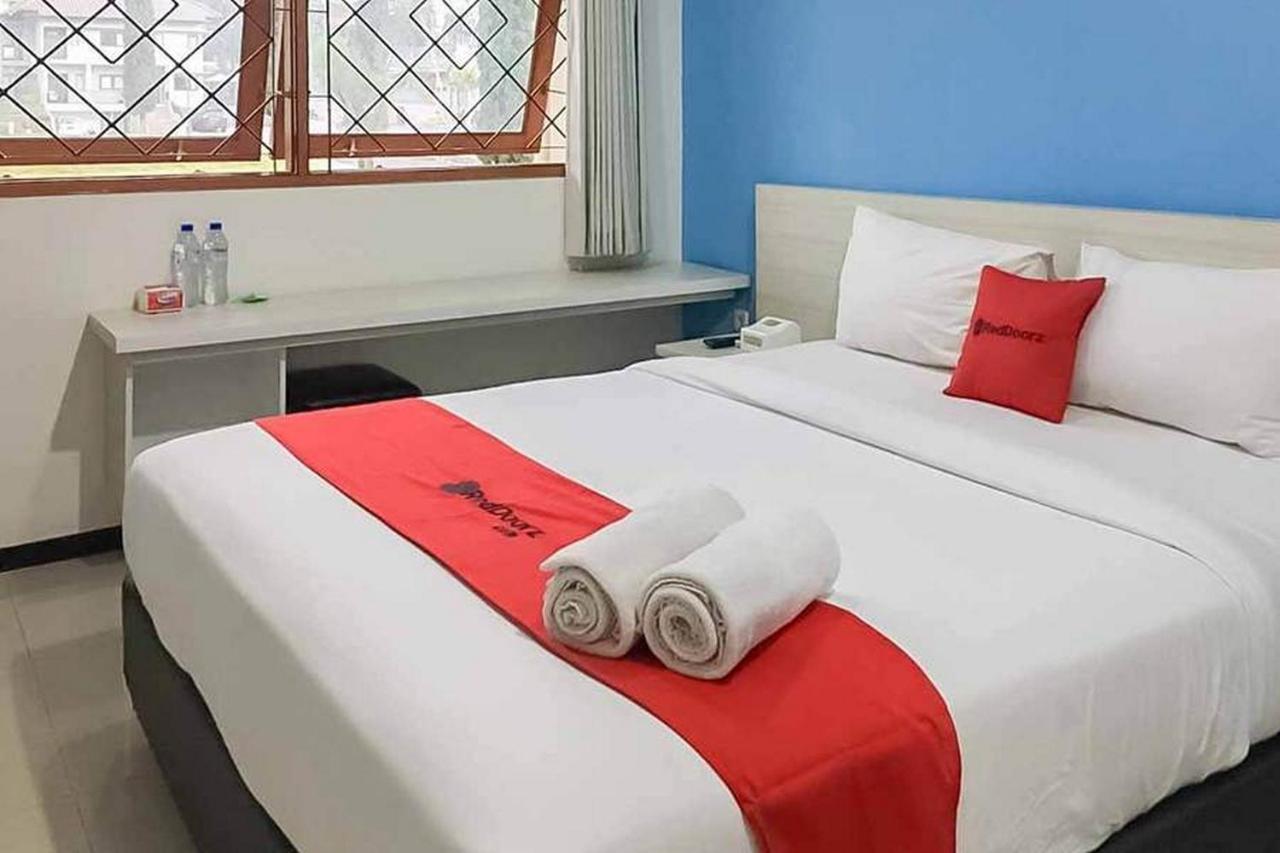 Reddoorz Plus At Panorama Villas Batu Batu  Luaran gambar