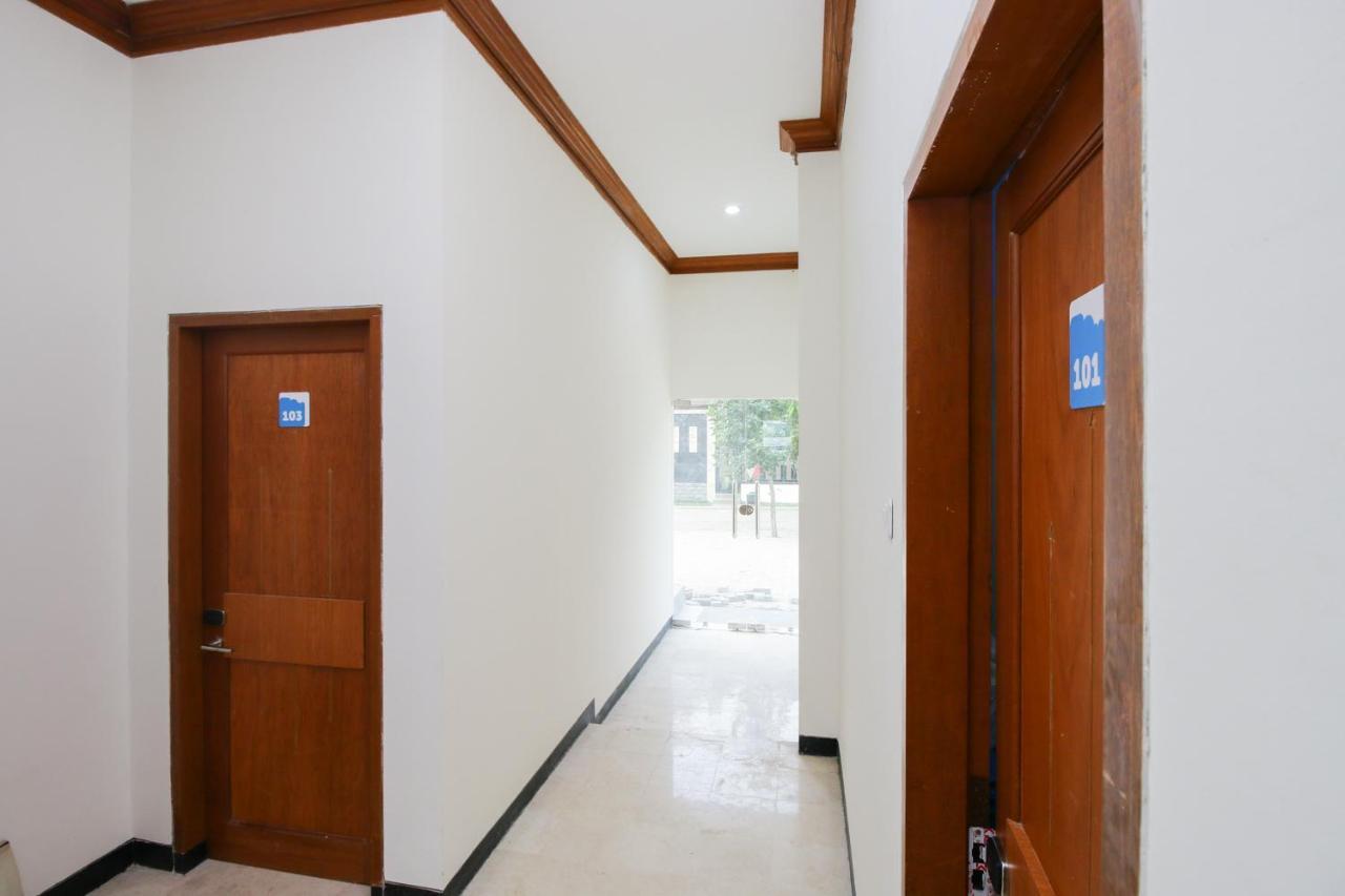 Reddoorz Plus At Panorama Villas Batu Batu  Luaran gambar